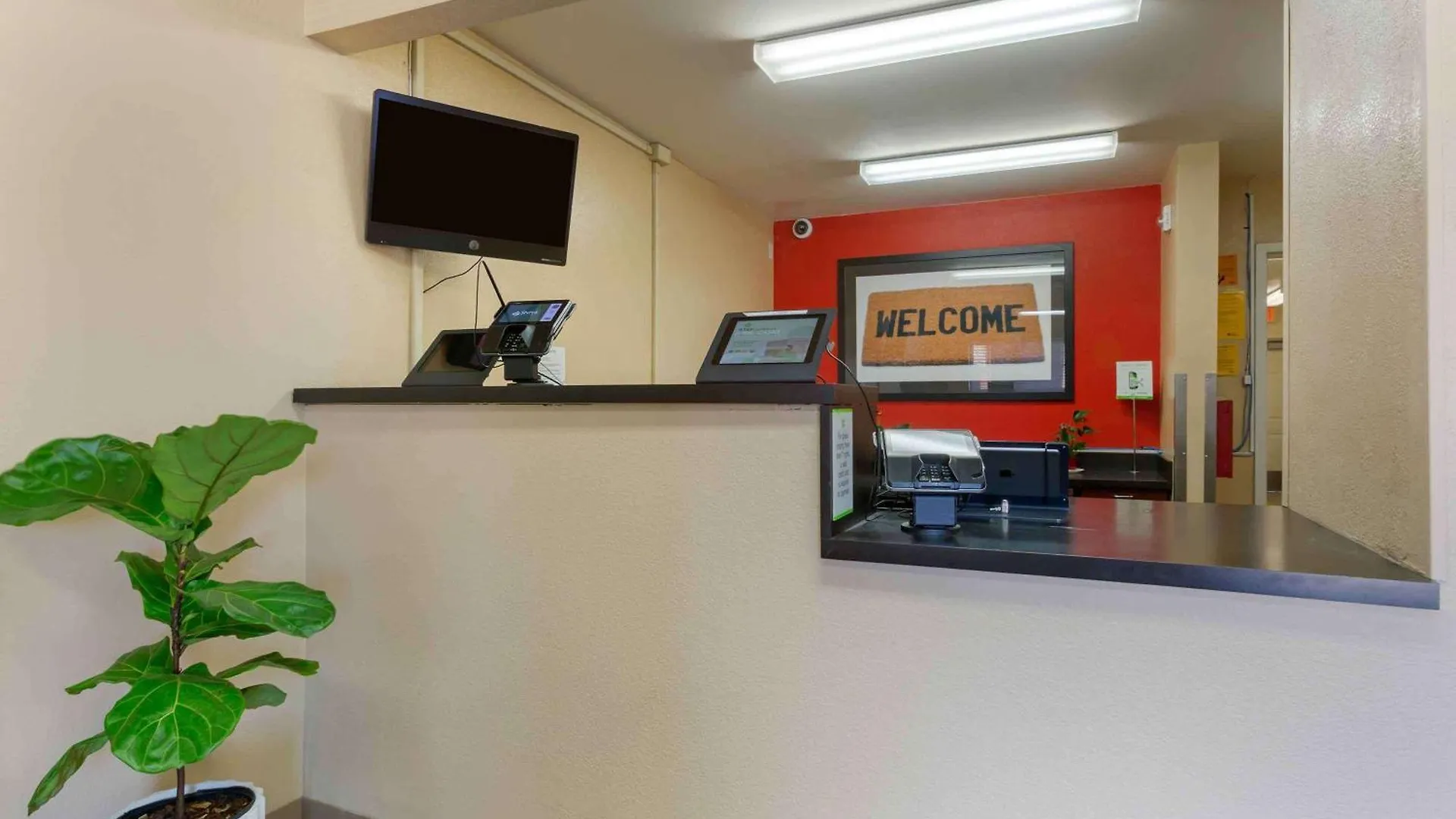 Extended Stay America Select Suites - Phoenix - Scottsdale - North 2*,